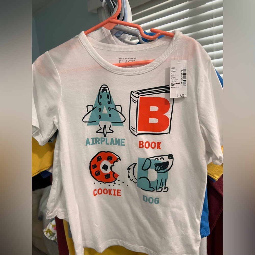 *New* 5T Children’s Place ABCD T-shirt